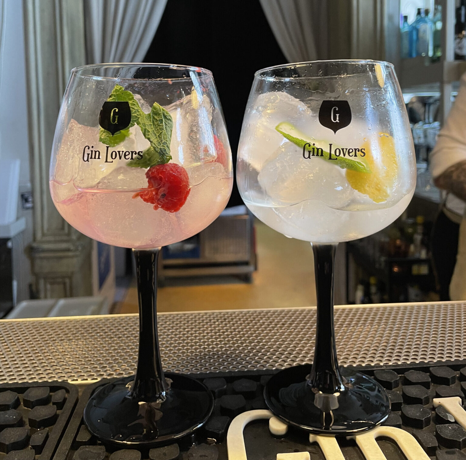 Gin Lovers Bar & Restaurant